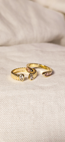 Open Pear Fluted Band Gold